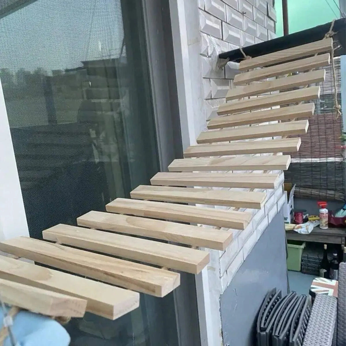 Escada de Escalada em Madeira Natural com Ponte para Gatos - Miauverso