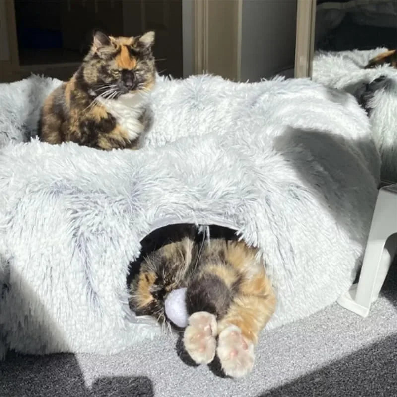 Cama de Pelúcia-com-Túnel-para-Gatos-Miauverso